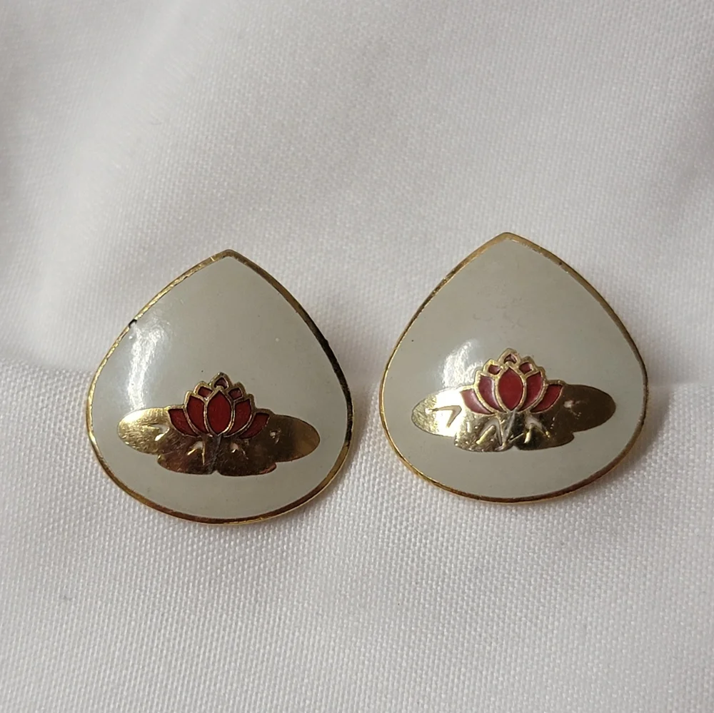 Vintage Genuine Cloisonne Earrings Water Lily Lotus Flower Gold Filled